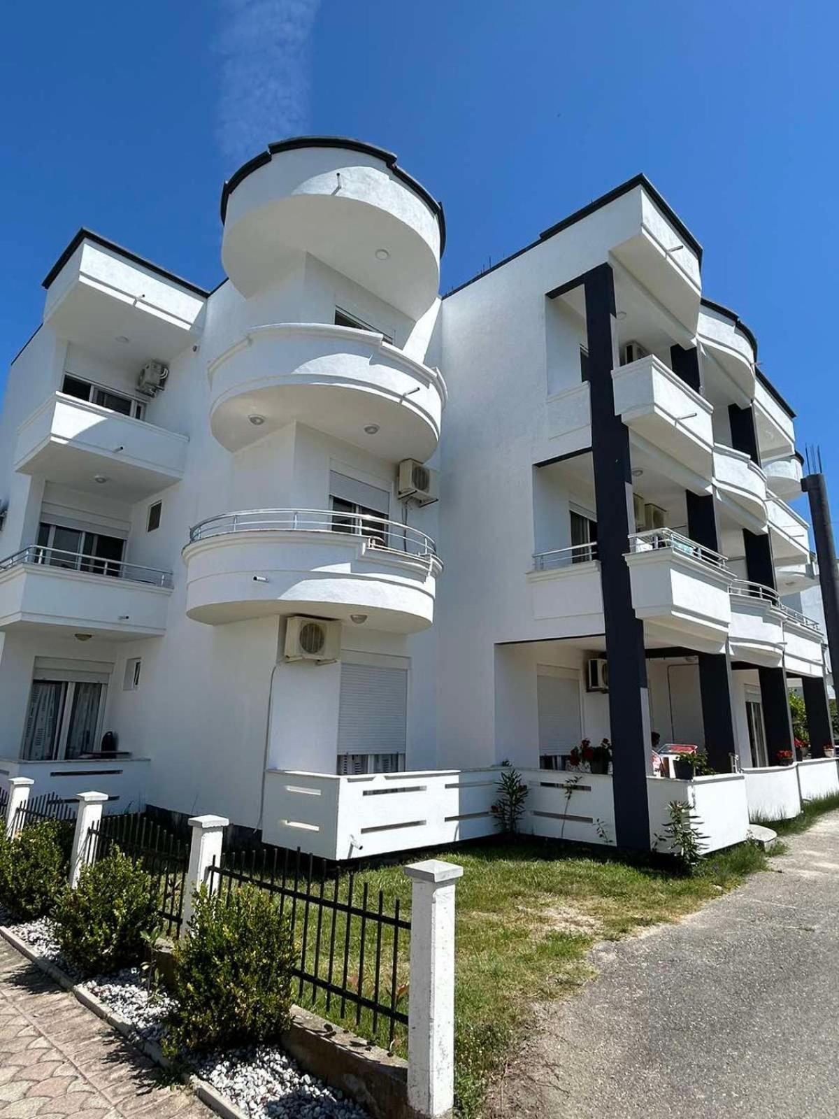Apartmani Agovic Ulcinj Exterior photo