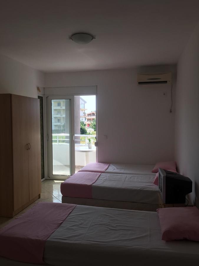 Apartmani Agovic Ulcinj Exterior photo